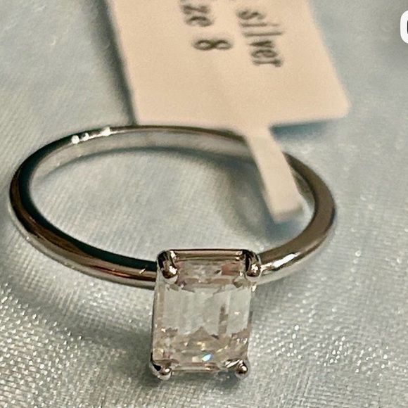 Moissanite Diamond Emerald cut engagement ring size 8 Retail $540 - Picture 3 of 7